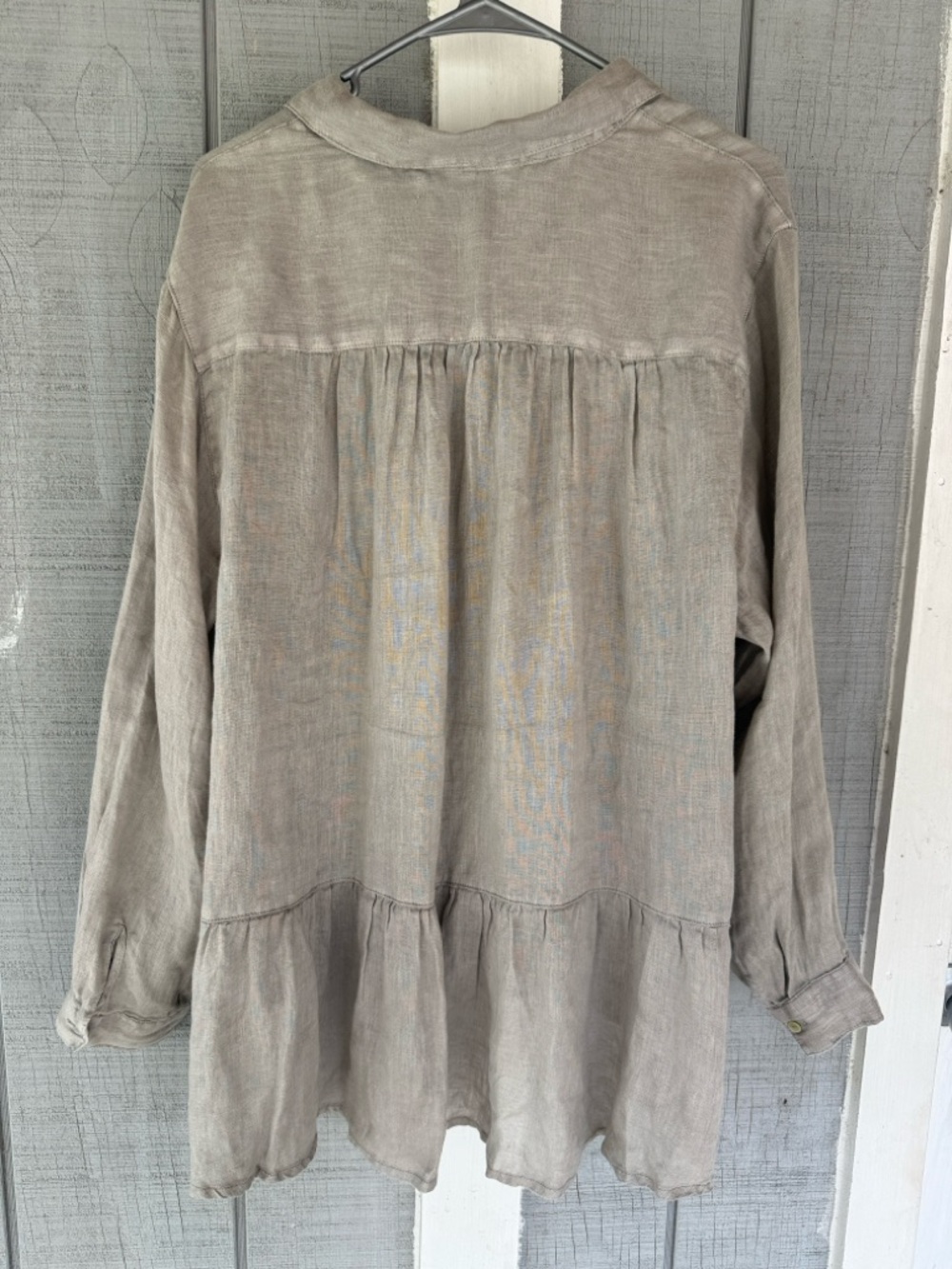 Tahari 100% Linen Top in Natural Grey - Picture 3 of 6